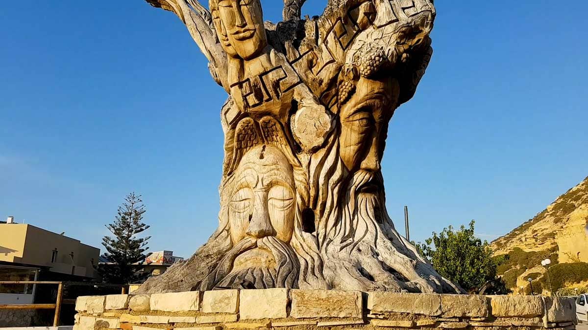 The Old Tree of 4 Mythology Gods
