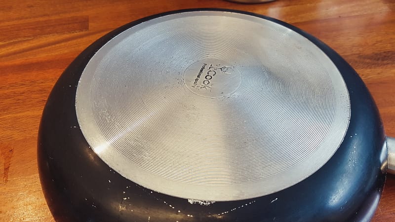 make your pots and pans look like new